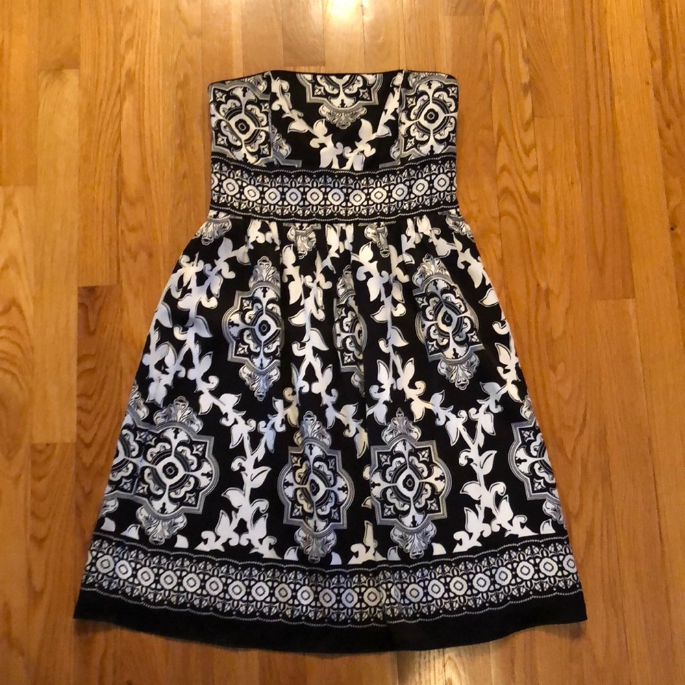 Strapless dress